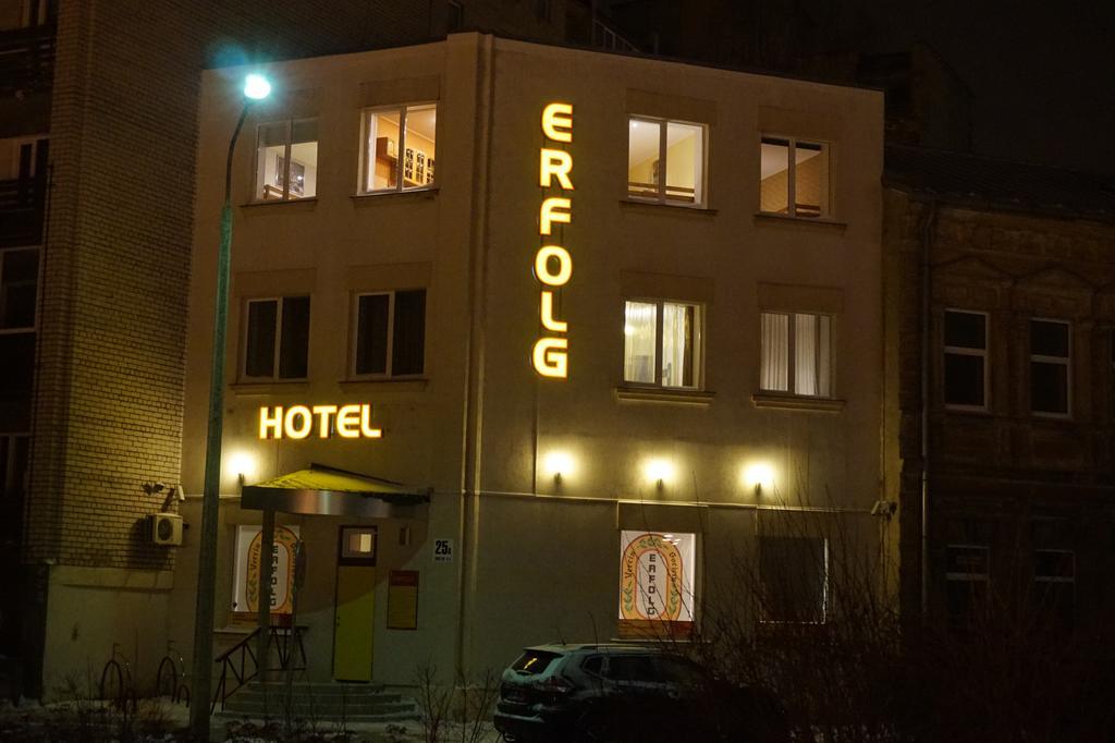 Hotel Erfolg Даугавпилс Экстерьер фото